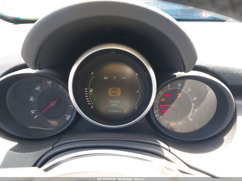 2016 FIAT 500X auction photo 7