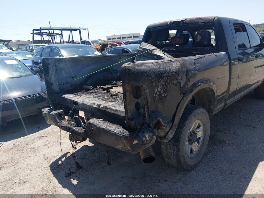 RAM 2500 2015 VIN 3C6UR5NL5FG644838