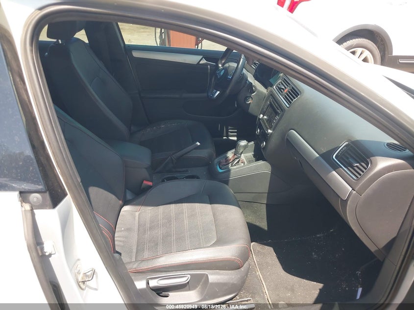 2012 VOLKSWAGEN JETTA auction photo 5