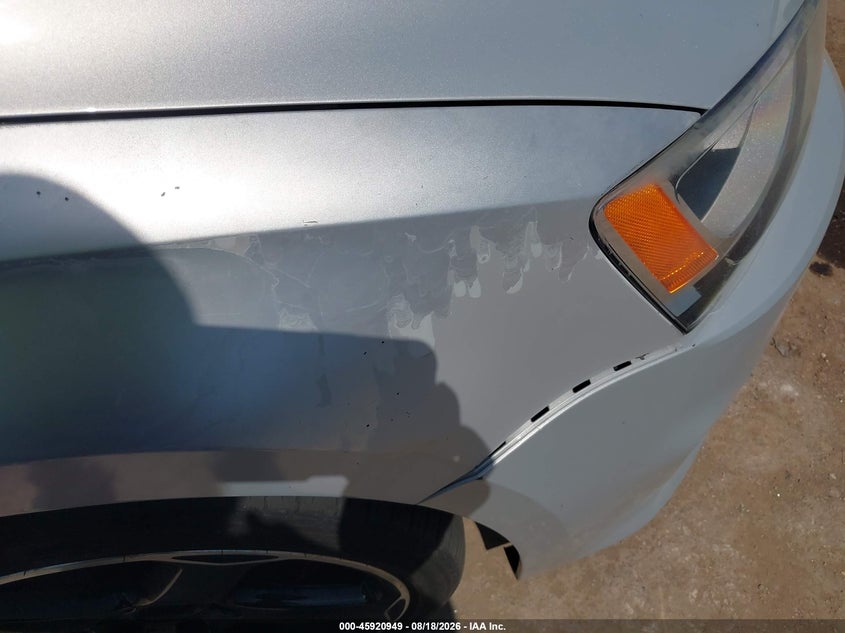 2012 VOLKSWAGEN JETTA auction photo 6