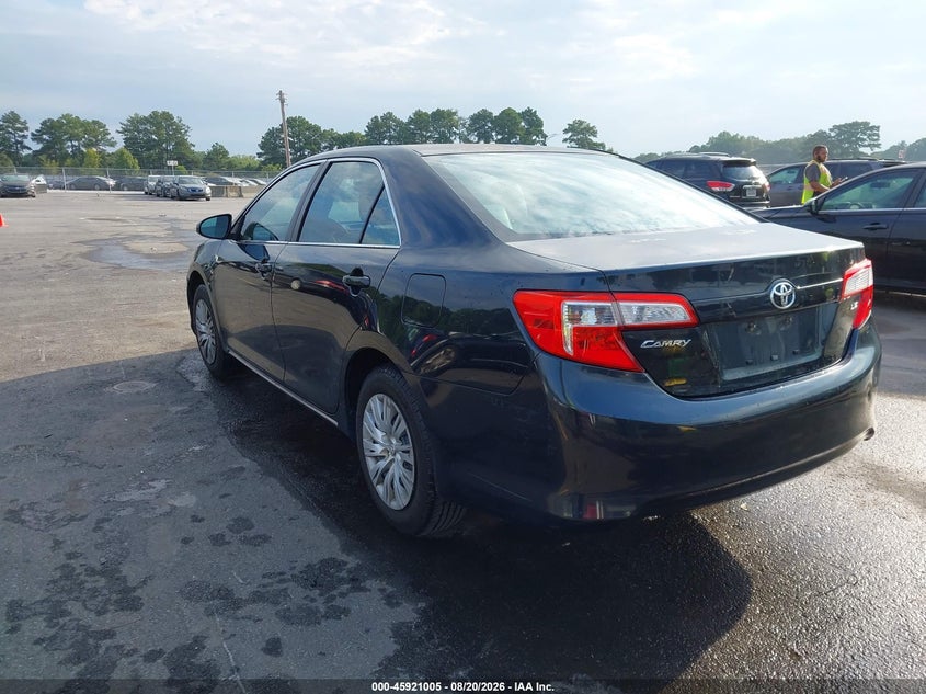 2014 TOYOTA CAMRY auction photo 3