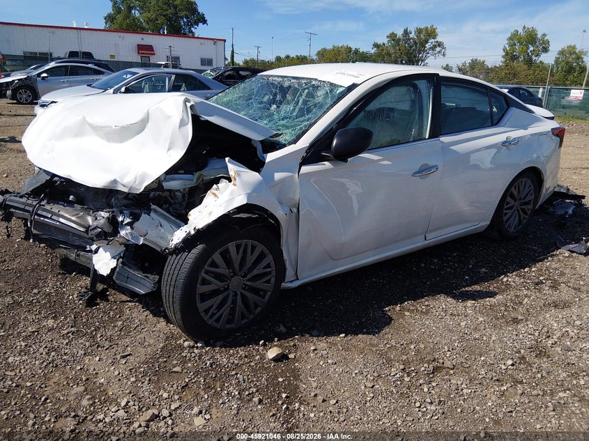 2025 Nissan Altima, Front End, IAAI, VIN 1N4BL4DVXSN302291 — photo 2