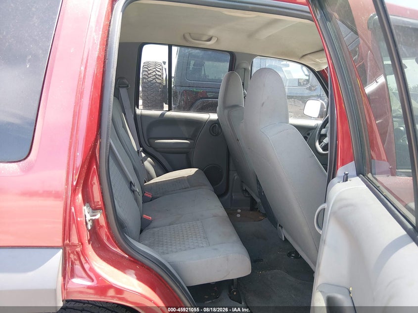 2006 JEEP LIBERTY auction photo 8