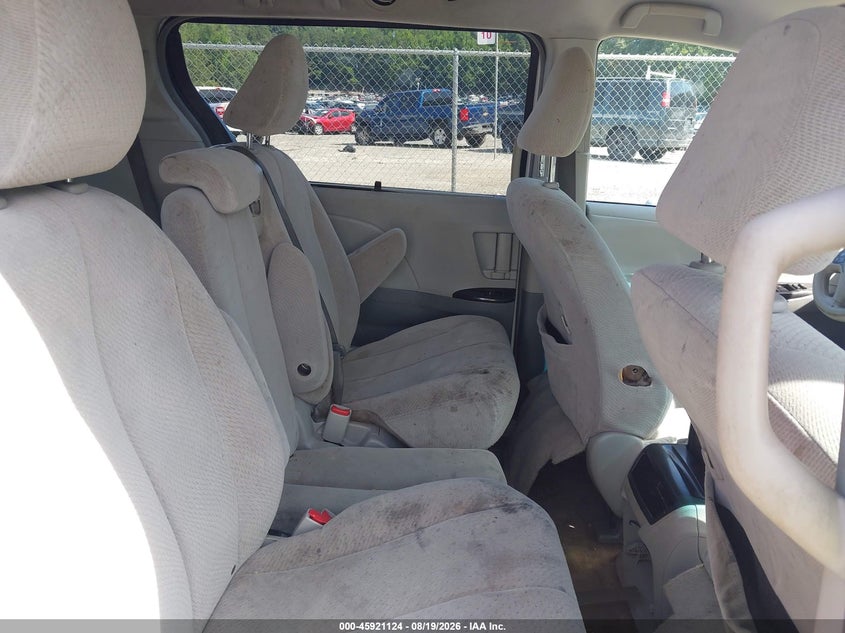 TOYOTA SIENNA 2014 VIN 5TDKK3DC6ES429639