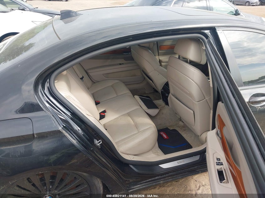 2012 BMW 750LI auction photo 8