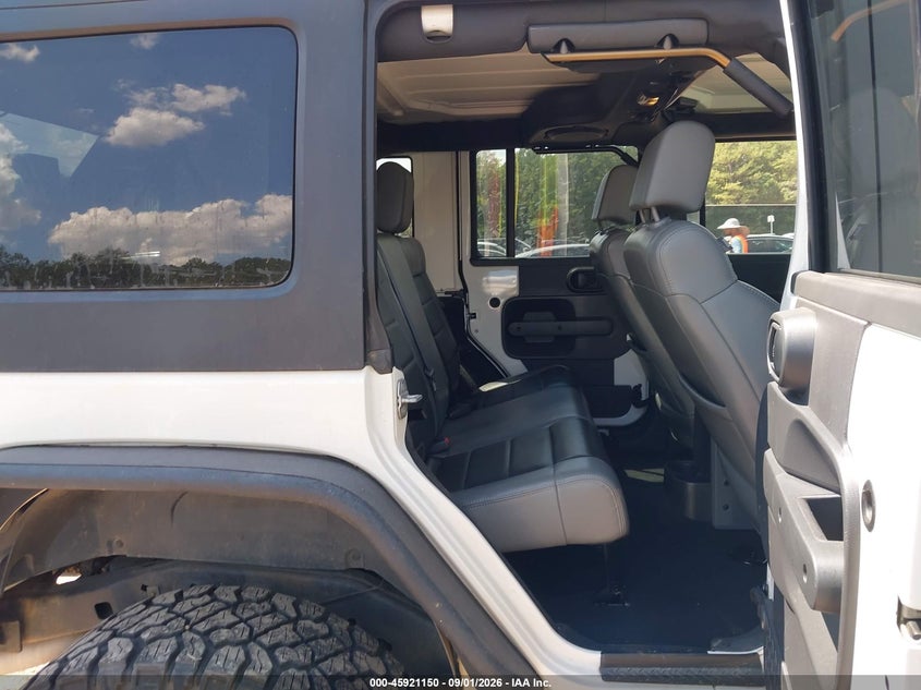 2010 JEEP WRANGLER UNLIMITED auction photo 8