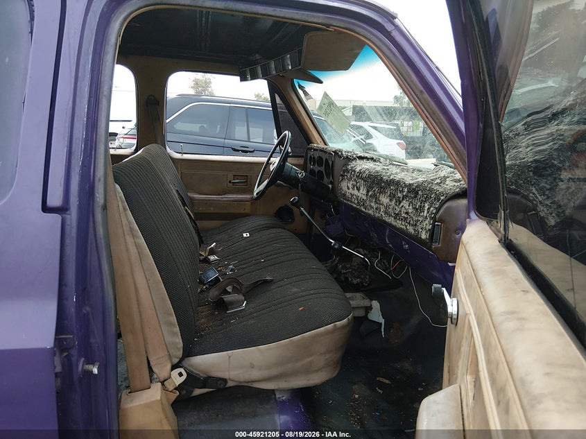 1986 CHEVROLET SUBURBAN auction photo 5
