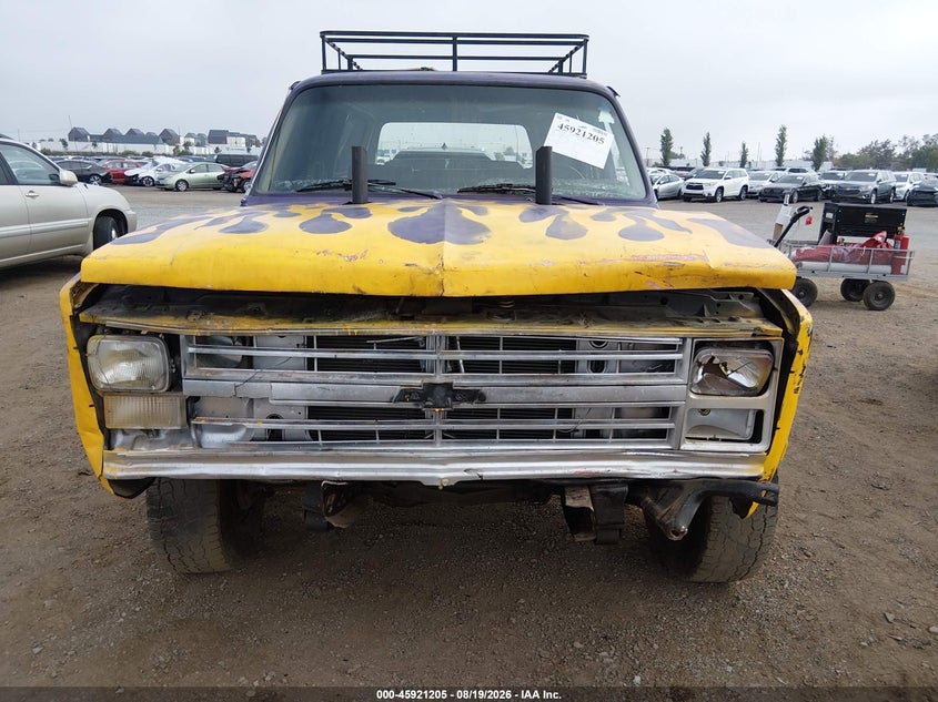 1986 CHEVROLET SUBURBAN auction photo 6