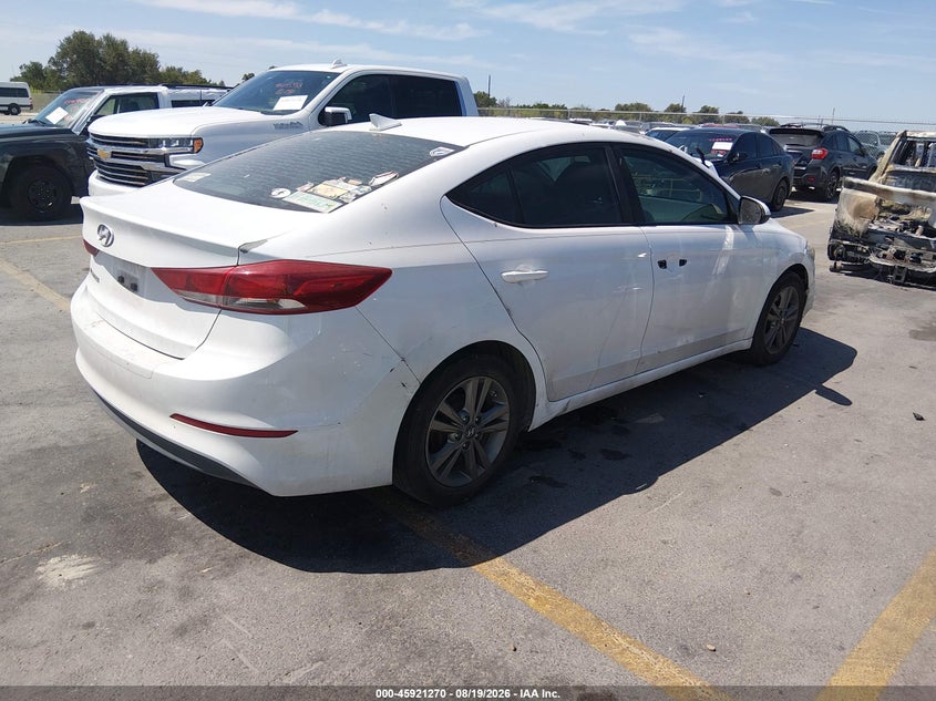 2017 HYUNDAI ELANTRA auction photo 4