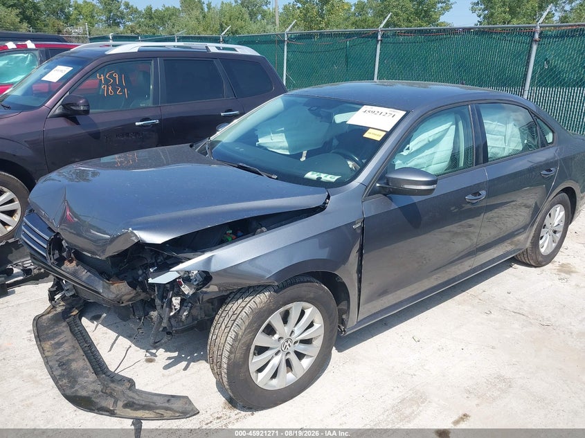 2014 Volkswagen Passat, Front End, IAAI, VIN 1VWAT7A35EC086535 — photo 2