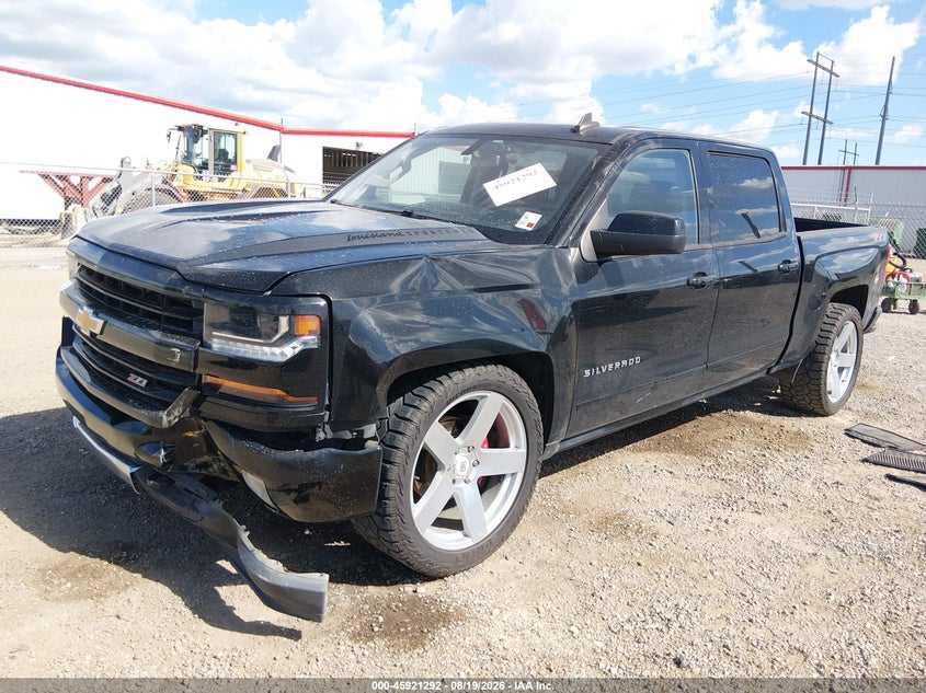 2018 Chevrolet Silverado, Left Front, IAAI, VIN 3GCUKREC4JG116317 — photo 2