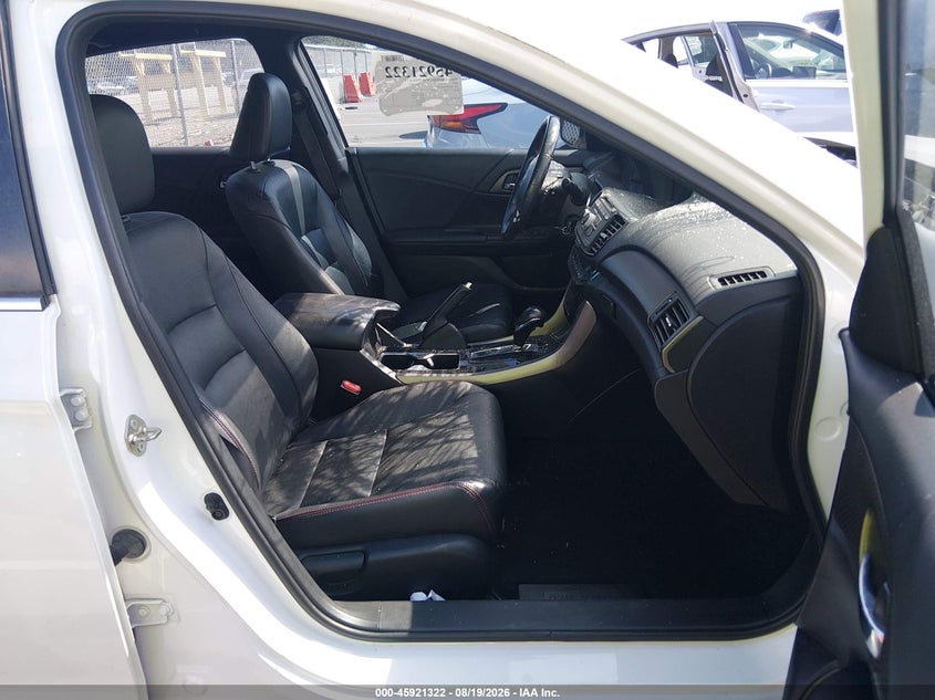 2017 HONDA ACCORD auction photo 5