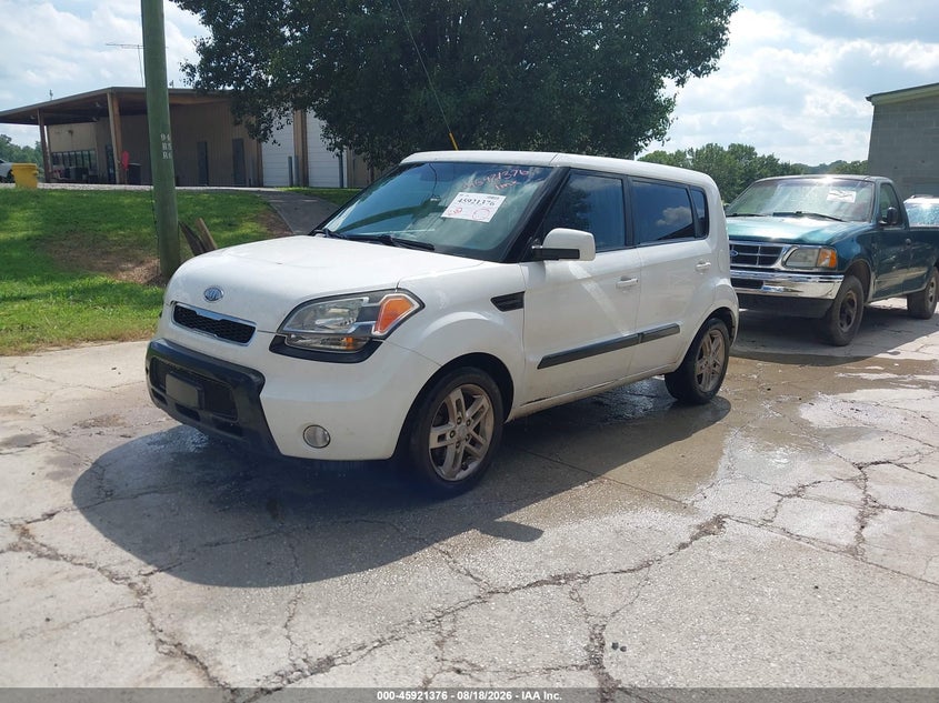 KIA SOUL 2011 VIN KNDJT2A25B7327205