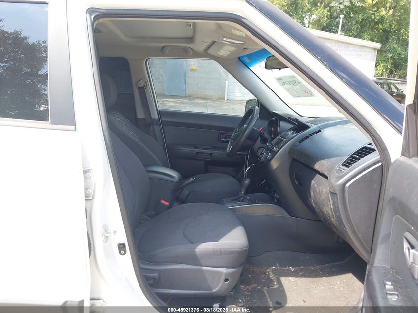 KIA SOUL 2011 VIN KNDJT2A25B7327205
