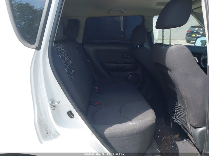 KIA SOUL 2011 VIN KNDJT2A25B7327205