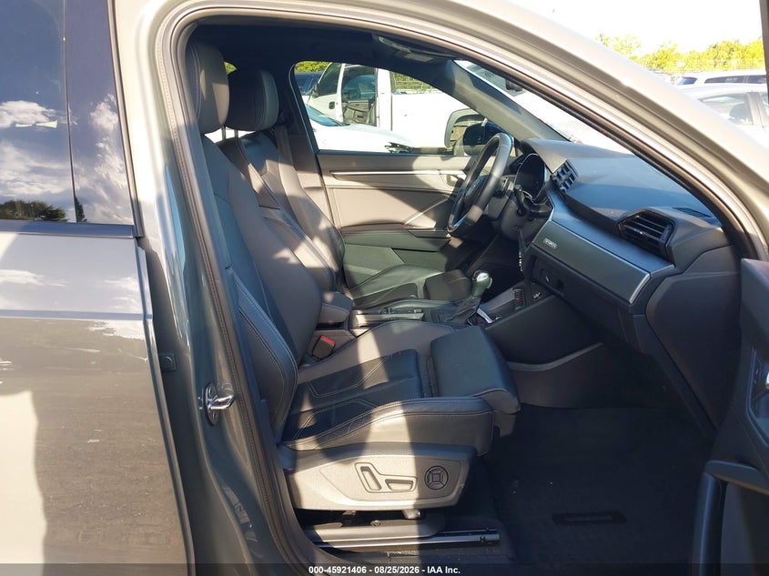 2023 Audi Q3 - view 5
