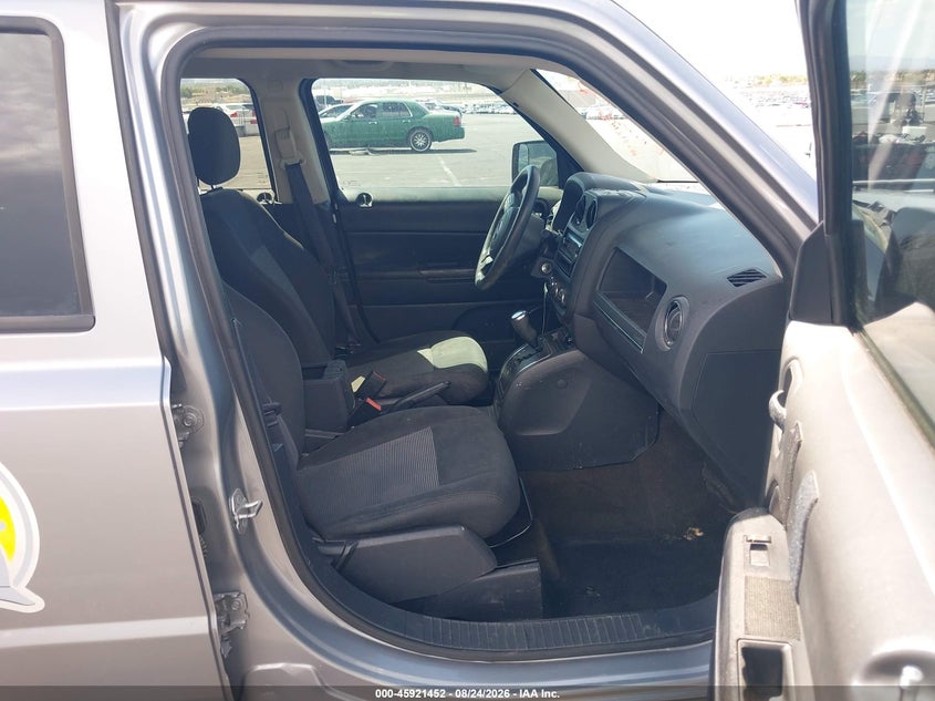 2016 JEEP PATRIOT auction photo 5