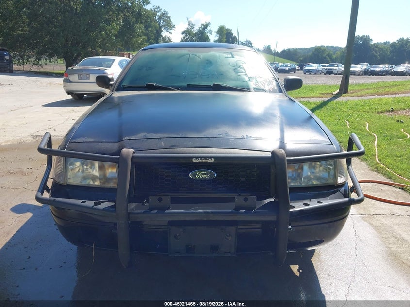 2011 FORD CROWN VICTORIA auction photo 6