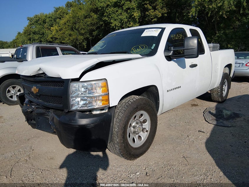 2013 CHEVROLET SILVERADO 1500 auction photo 2