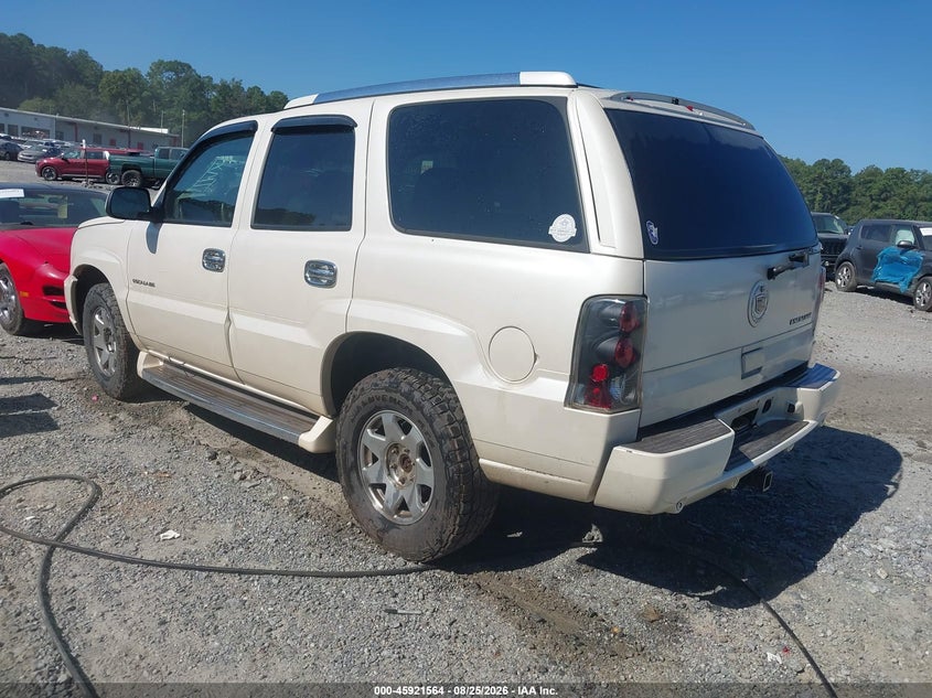 2002 CADILLAC ESCALADE auction photo 3