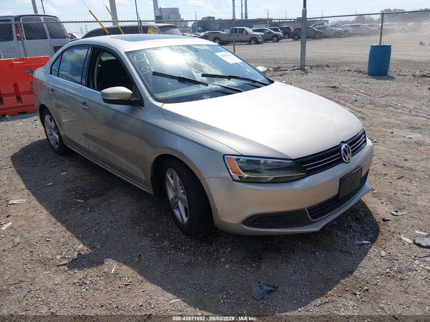 2013 VOLKSWAGEN JETTA 2.0L TDI