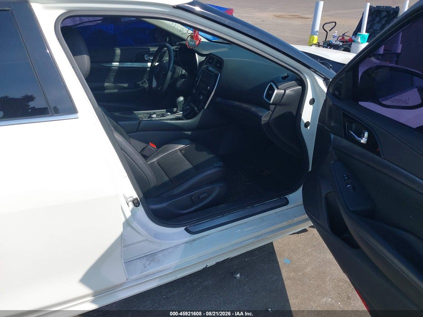 2020 NISSAN MAXIMA auction photo 5