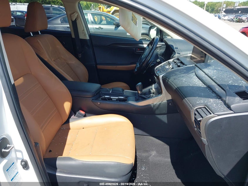 2020 LEXUS NX 300 — zdjęcie 5