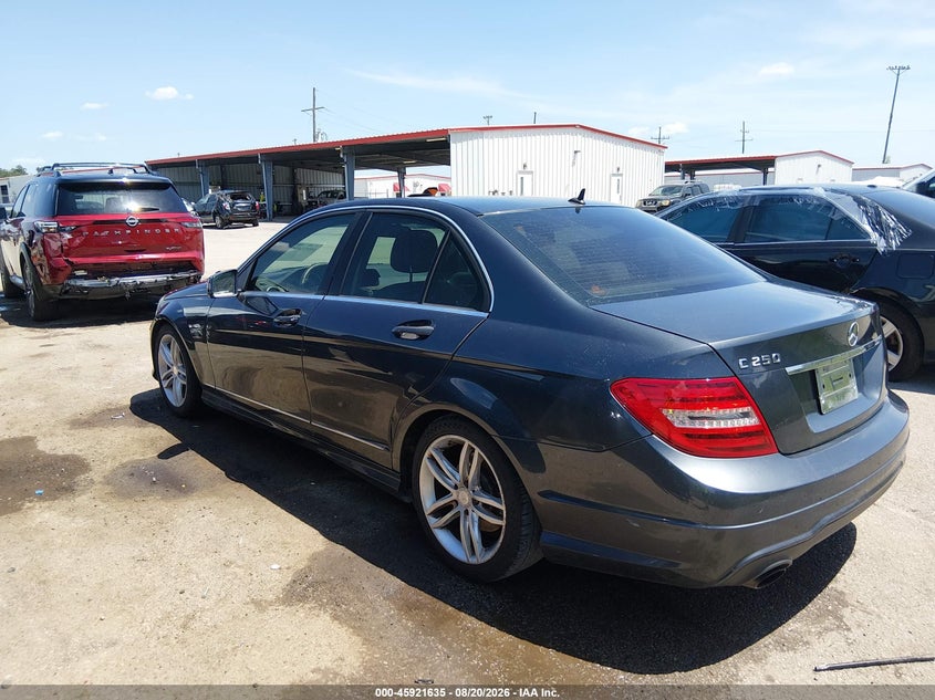 2013 MERCEDES-BENZ C 250 — zdjęcie 3