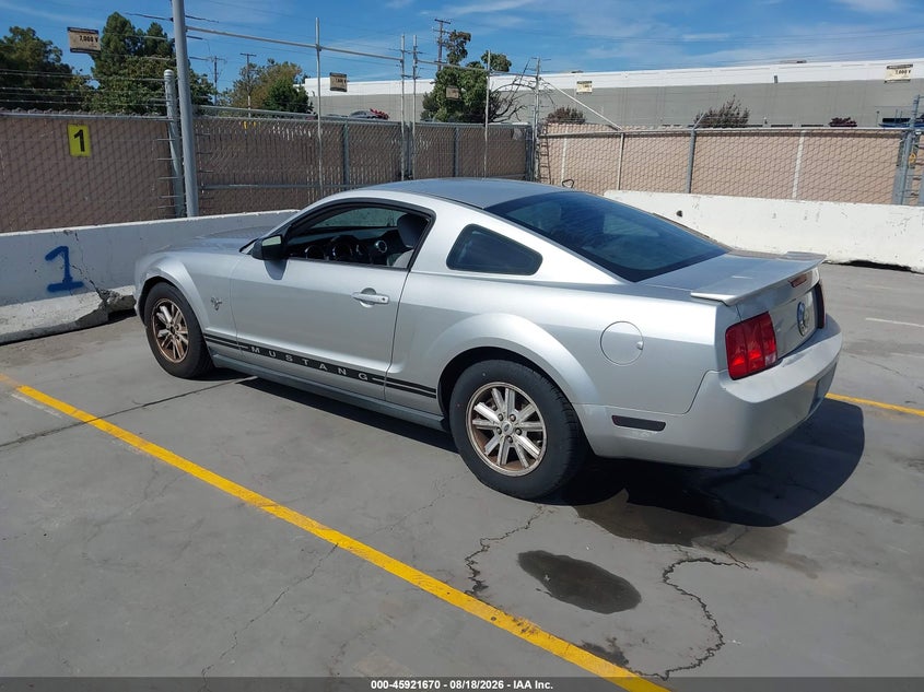 2009 FORD MUSTANG auction photo 3