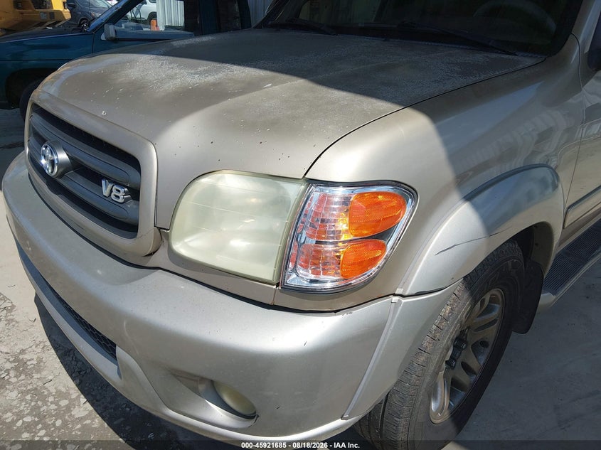 2004 TOYOTA SEQUOIA auction photo 6