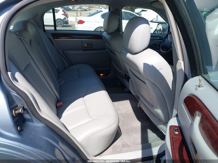 2004 LINCOLN TOWN CAR auction photo 8