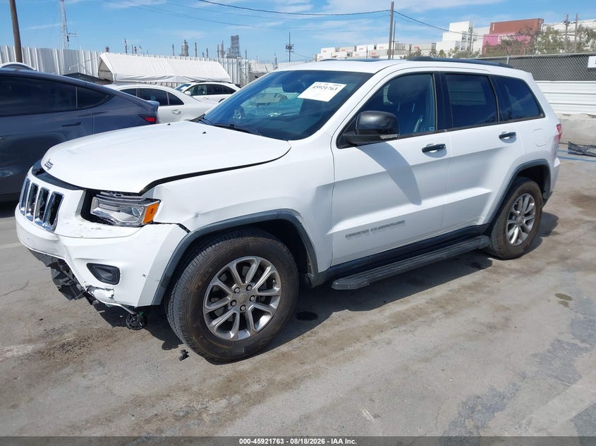 2015 Jeep Grand Cherokee Limited, Front End, IAAI, VIN 1C4RJEBG5FC945027 — photo 2