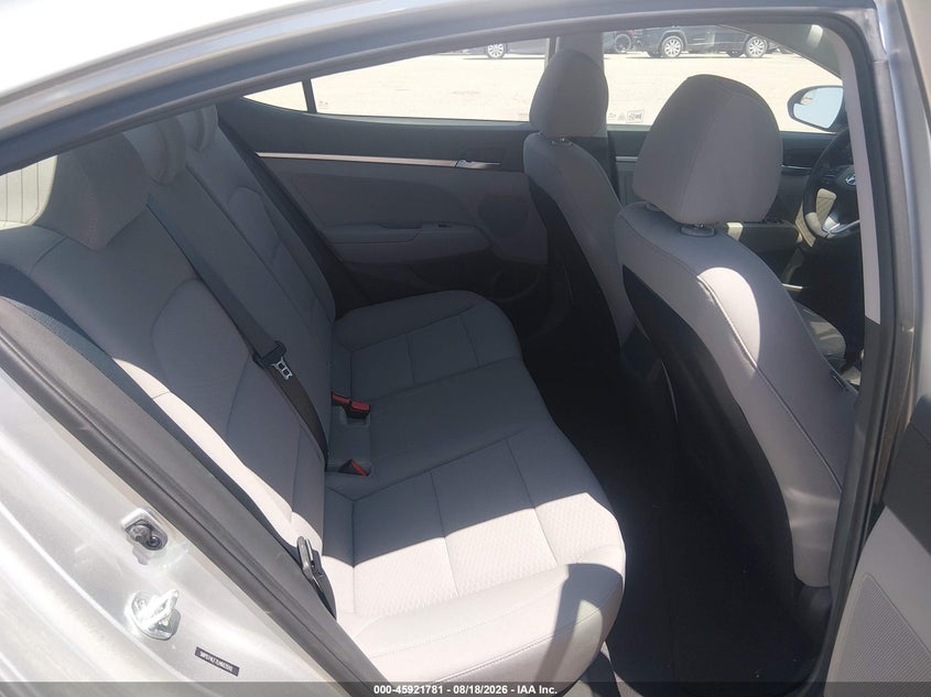 2020 HYUNDAI ELANTRA auction photo 8