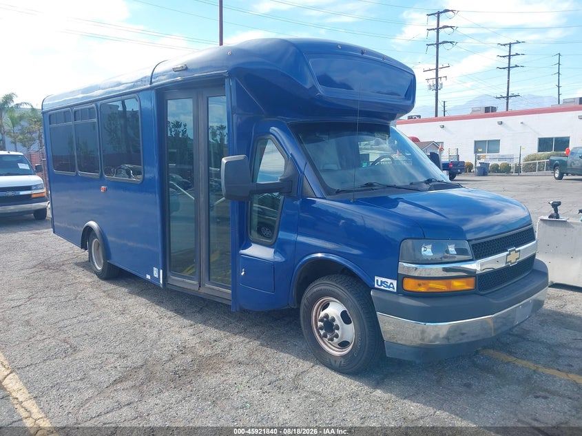 2018 CHEVROLET EXPRESS CUTAWAY 4500 auction photo 1
