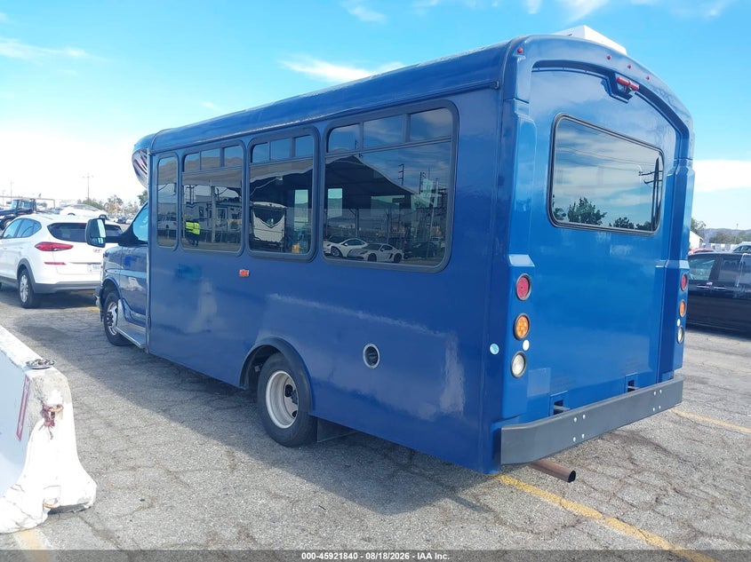 2018 CHEVROLET EXPRESS CUTAWAY 4500 auction photo 3