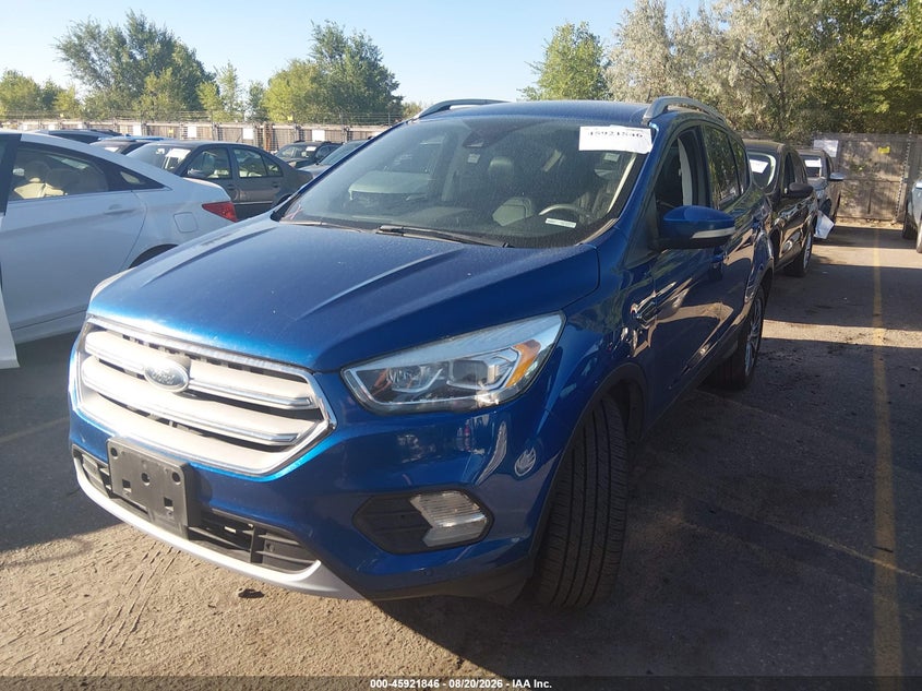 2018 Ford Escape, Normal Wear & Tear, IAAI, VIN 1FMCU9J99JUB12837 — photo 2