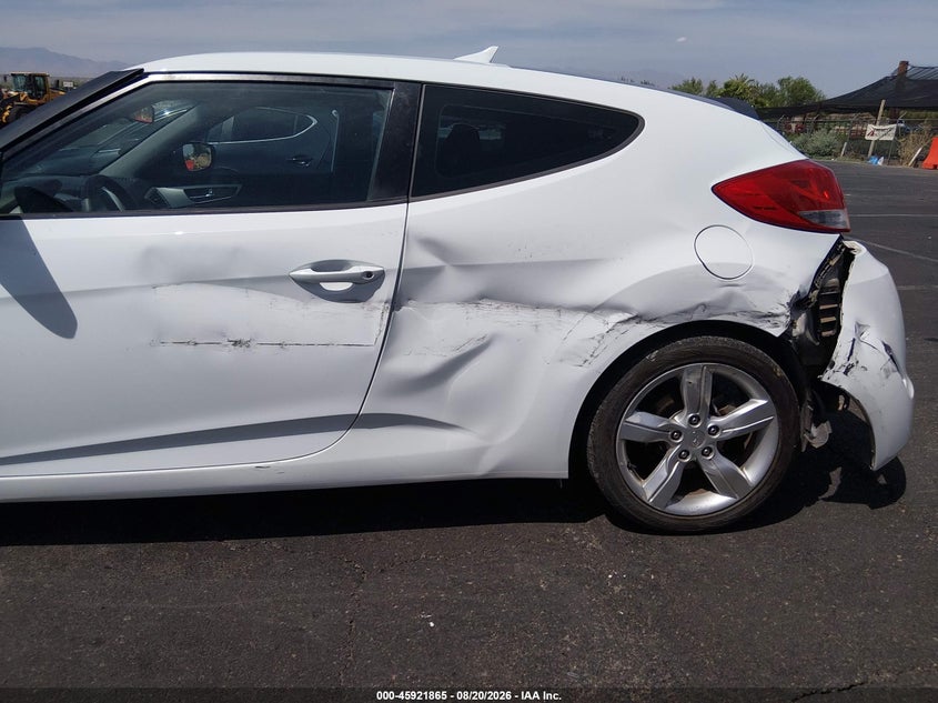 HYUNDAI VELOSTER 2015 VIN KMHTC6AD3FU238074