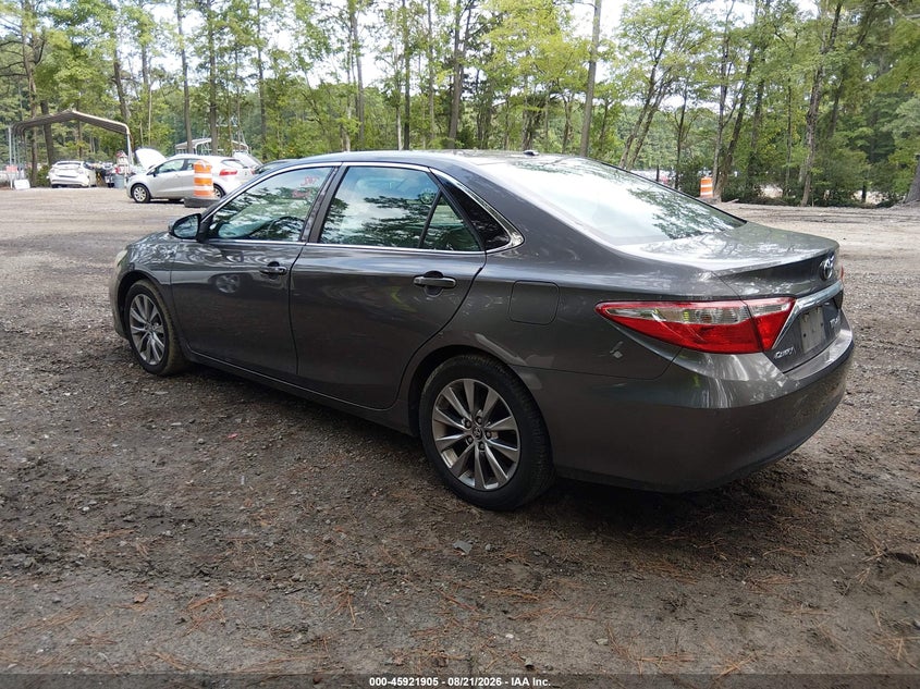 2015 TOYOTA CAMRY HYBRID auction photo 3