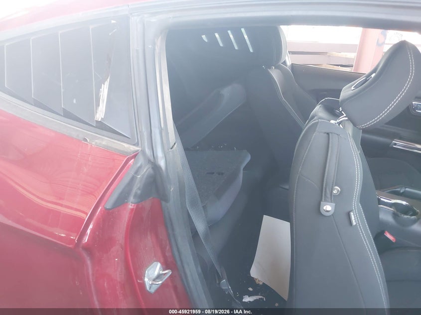 FORD MUSTANG - zdjęcie 8