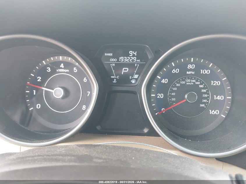 2013 HYUNDAI ELANTRA auction photo 7
