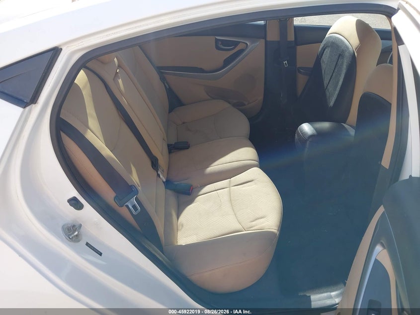 2013 HYUNDAI ELANTRA auction photo 8