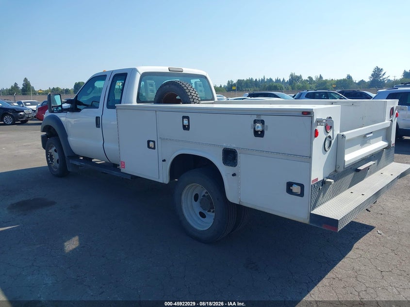 2016 FORD F-450 CHASSIS auction photo 3