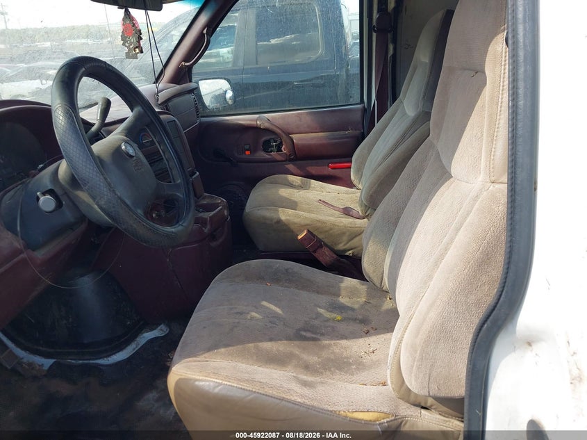 1999 CHEVROLET ASTRO auction photo 5