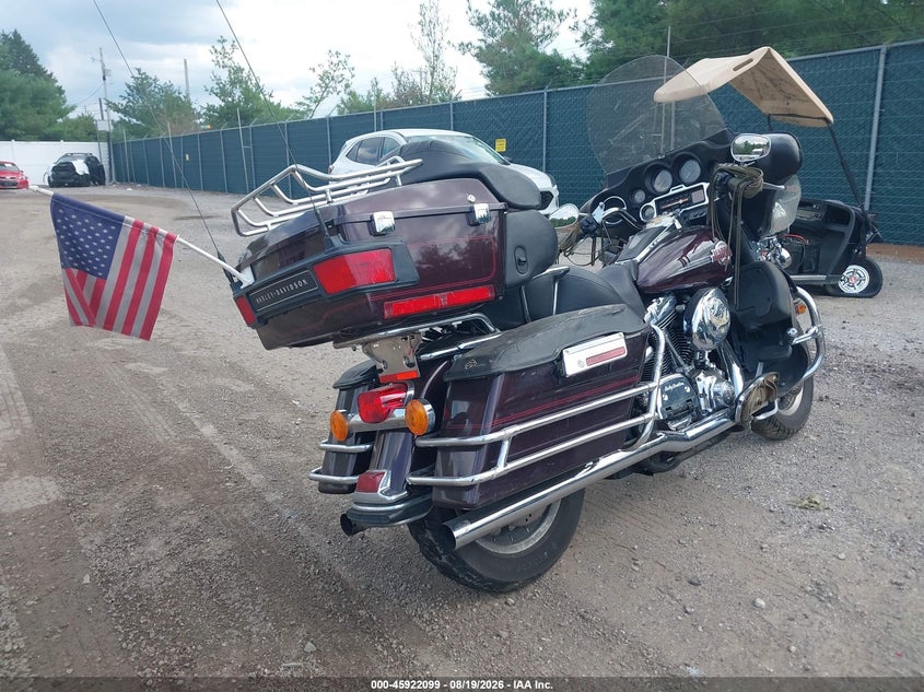 HARLEY-DAVIDSON FLHTCUI 2005