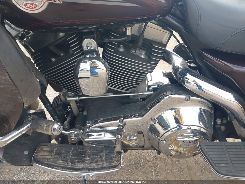 HARLEY-DAVIDSON FLHTCUI 2005