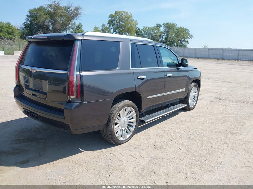 2016 CADILLAC ESCALADE auction photo 4