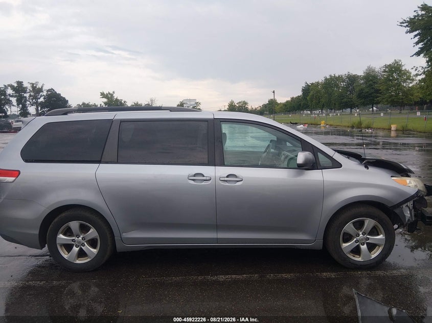 TOYOTA SIENNA 2013 VIN 5TDKK3DC8DS386114