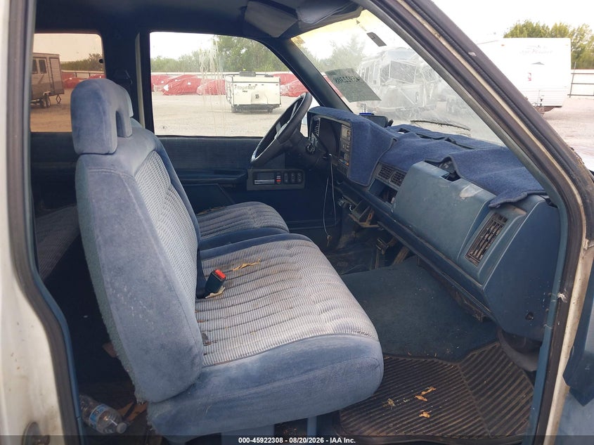 1992 CHEVROLET GMT-400 auction photo 5