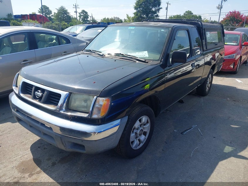 2000 Nissan Frontier Xe, Normal Wear & Tear, IAAI, VIN 1N6DD26SXYC403078 — photo 2