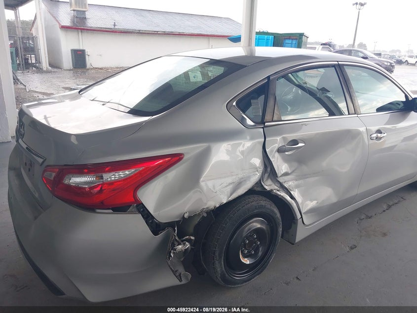 2017 NISSAN ALTIMA auction photo 6